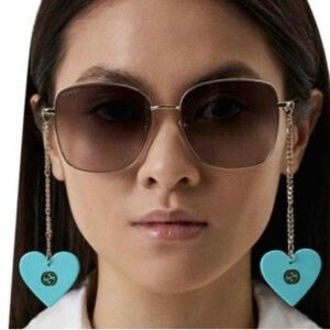 🎁 NWT GUCCI GG1030SK Sunglasses with Tiffany color charms & extra set of Charms
